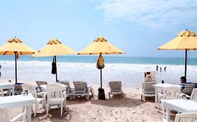 Fresh Wave Mirissa - Beach Front